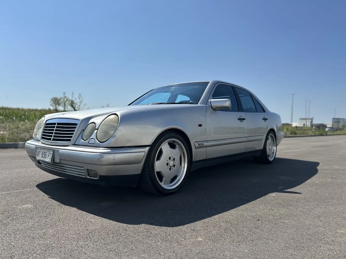 Mercedes-Benz E 200 Avantgarde - 1