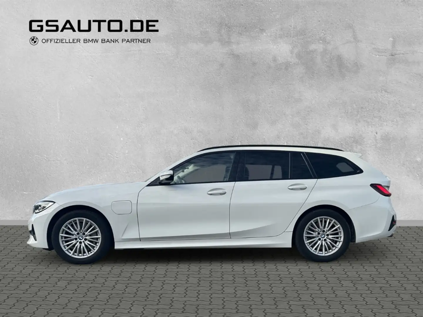 BMW 330 e Tour.Sport Line Cockp.PROF ACC AHK LED 17'' Blanc - 2