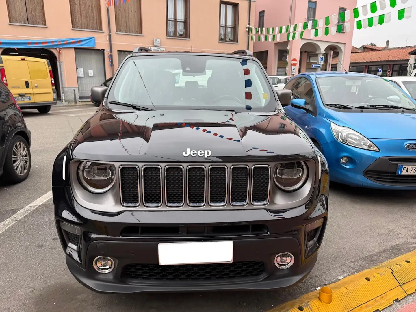 Jeep Renegade Renegade 2019 1.3 t4 Limited 2wd 150cv ddct Noir - 2