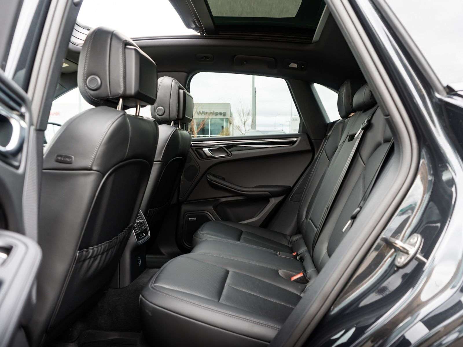 2026 Porsche Macan S w/Premium Plus/Full Leather/PASM/Bose Sound/360 thumb 21