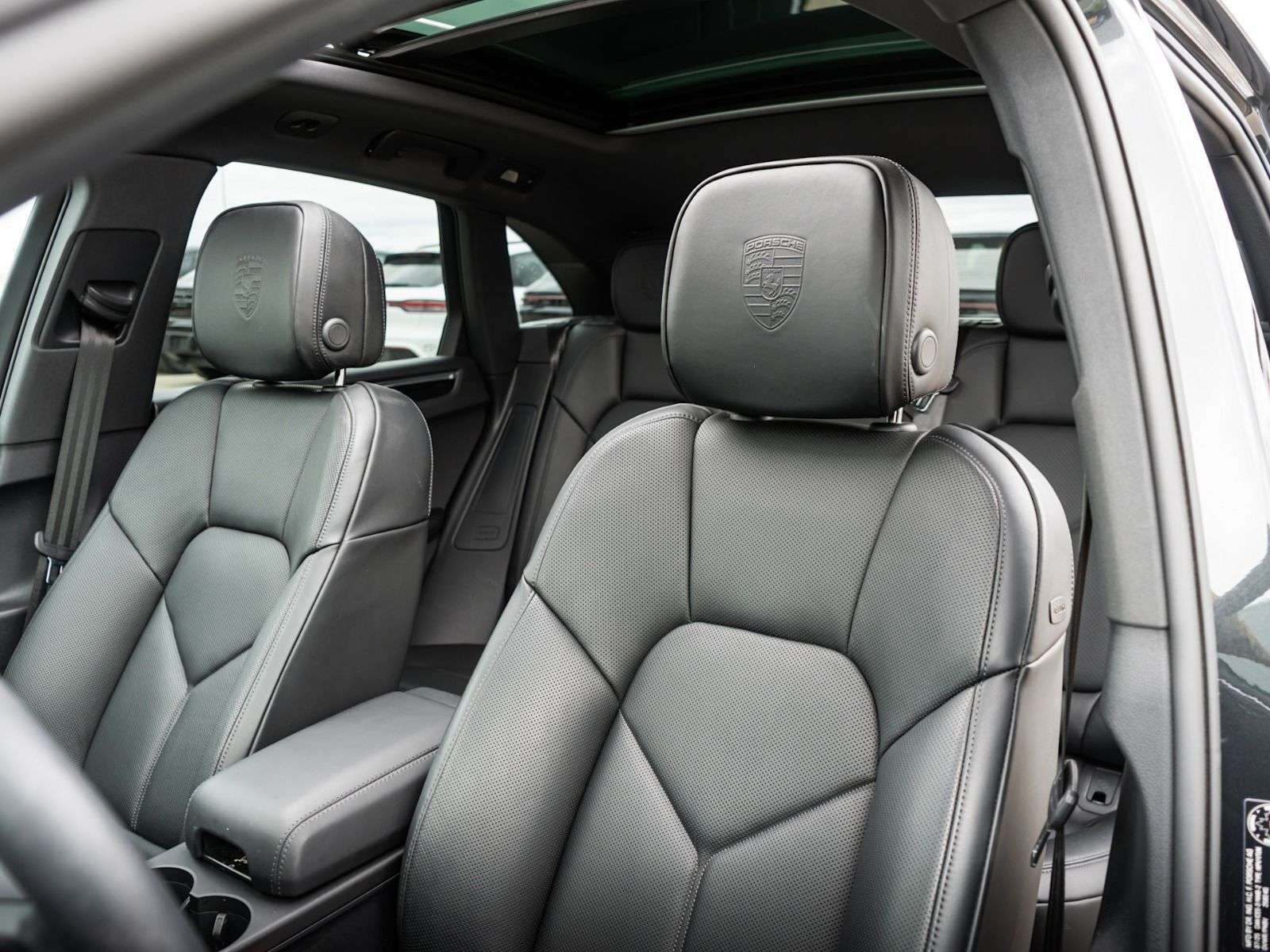 2026 Porsche Macan S w/Premium Plus/Full Leather/PASM/Bose Sound/360 thumb 16