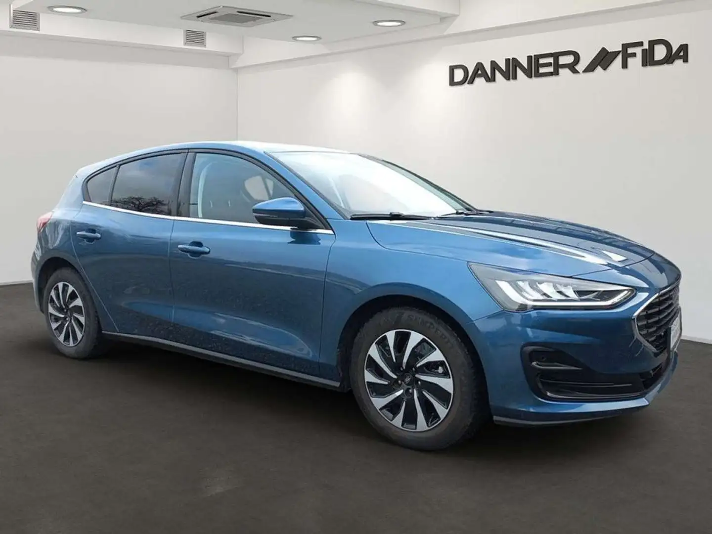 Ford Focus 125PS Beenzin/Schaltgetriebe 1,0 EcoBoost Titan... Blau - 2