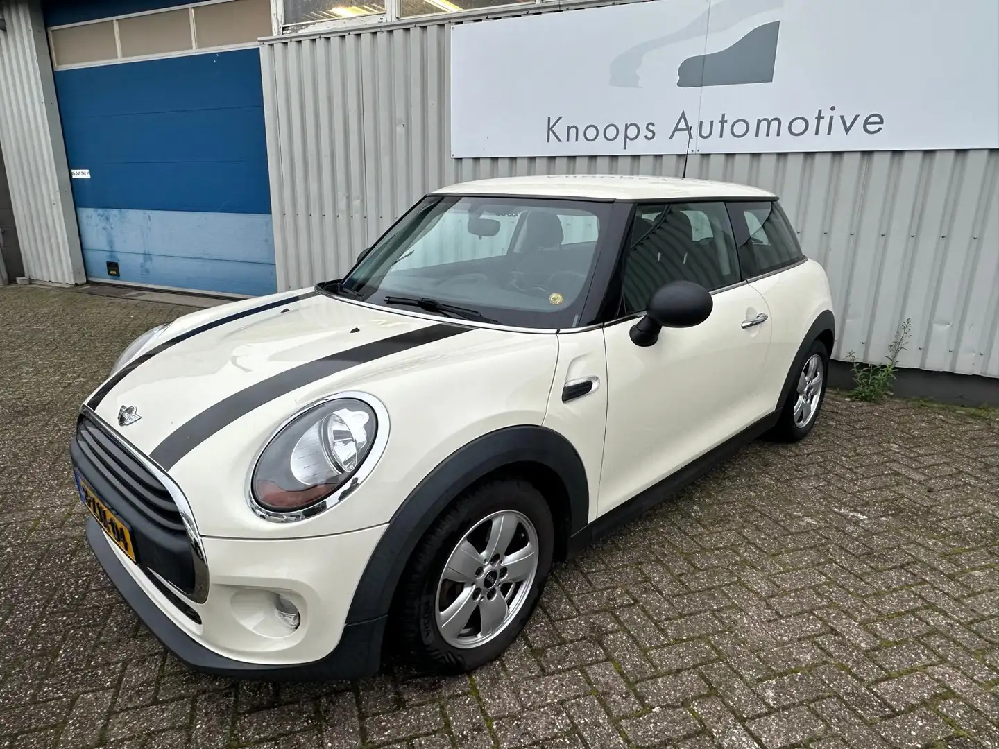 MINI One Mini 1.2 Salt Navigatie, Airco, NED Auto Wit - 2