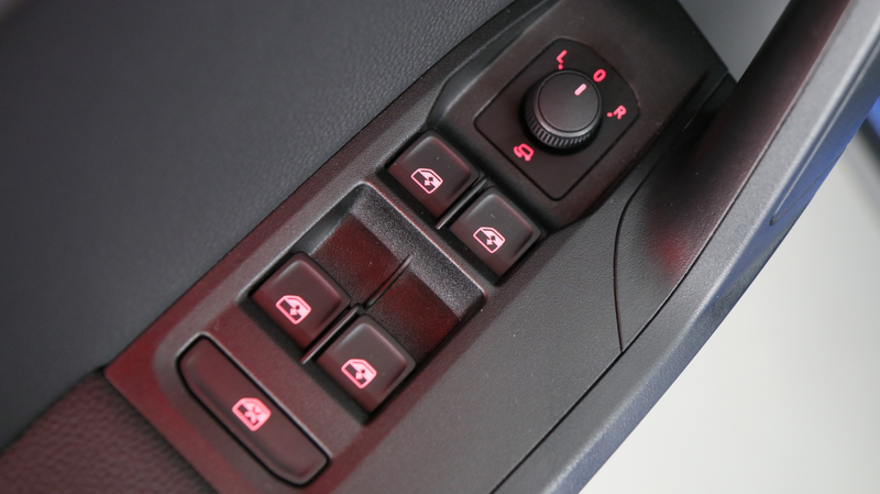 SEAT Arona 1.0 EcoTSI 95pk FR Business Connect / Navigatie vi — photo 14