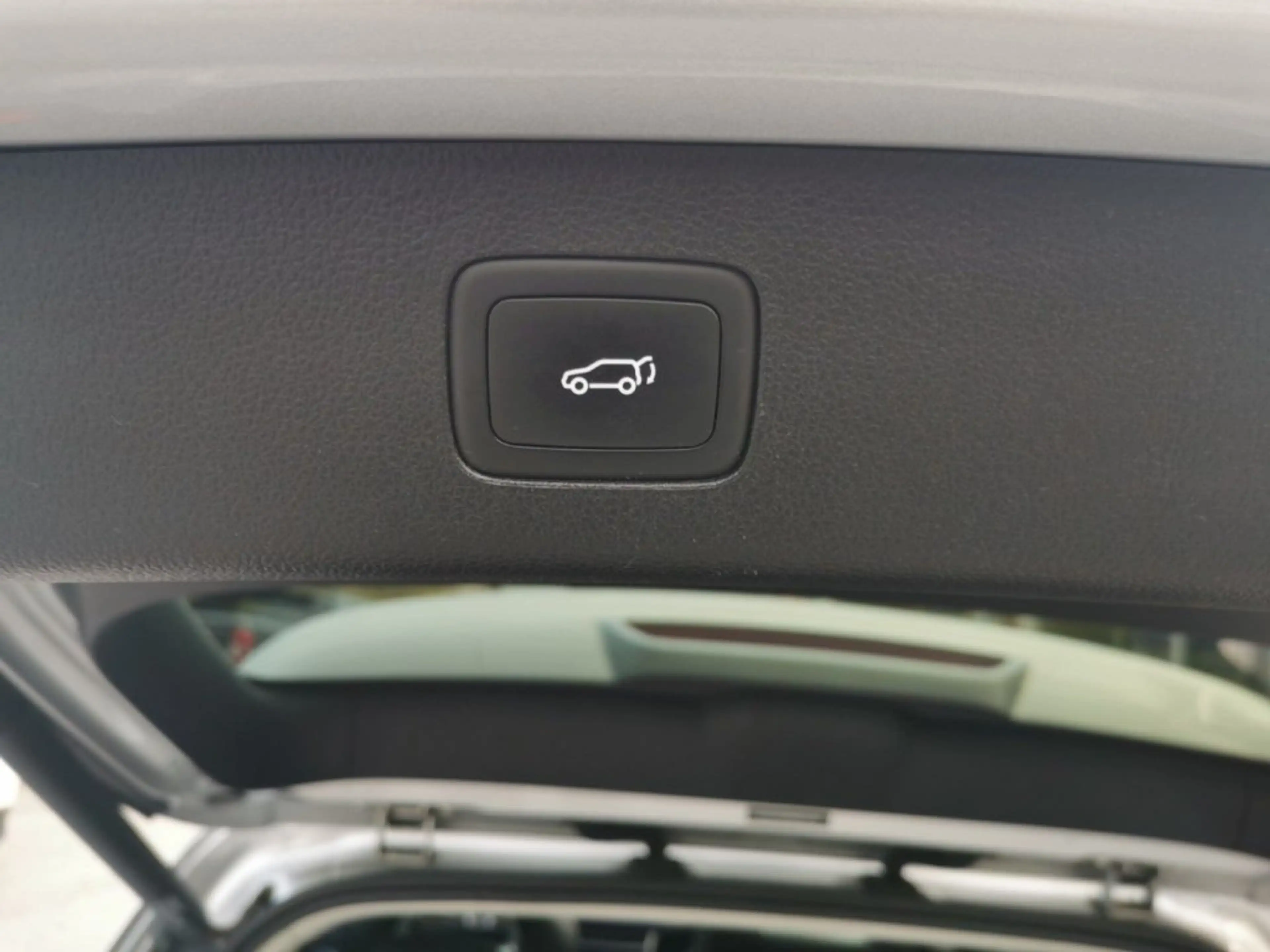 MG EHS 1,5T GDI PHEV Luxury Aut. — photo 14