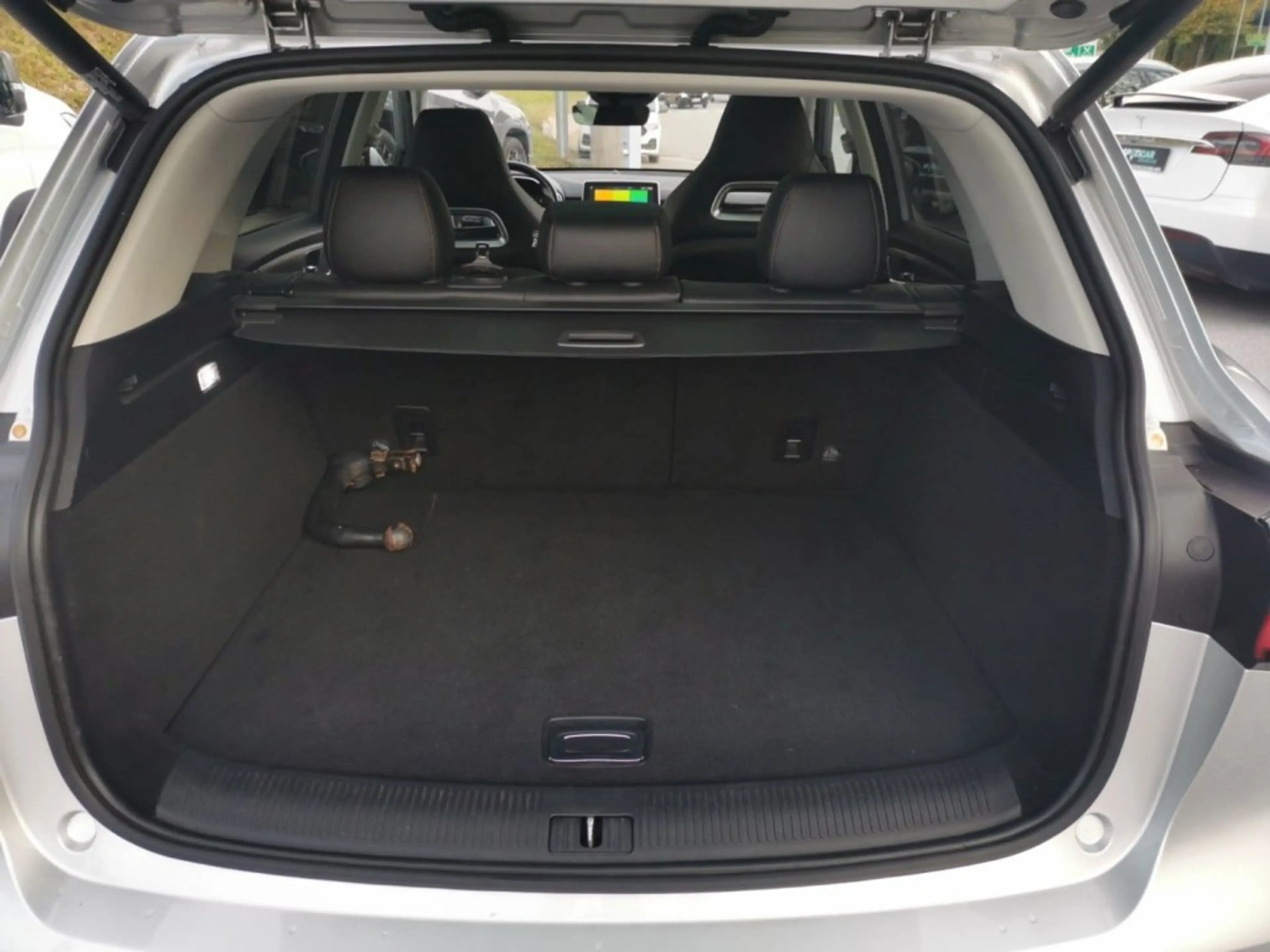 MG EHS 1,5T GDI PHEV Luxury Aut. — photo 13