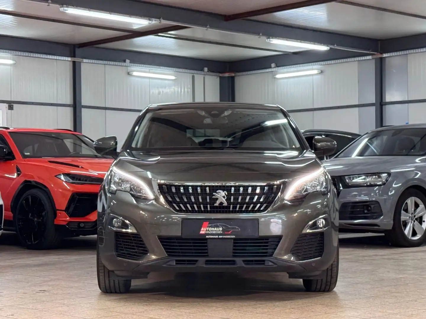 Peugeot 5008 Active Business 7SITZER*SPUR*VIR*APP*PDC*1H Grau - 2