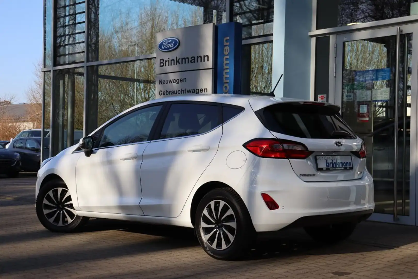 Ford Fiesta 1.0 EcoBoost Hybrid Titanium+WINTERPAK Weiß - 2
