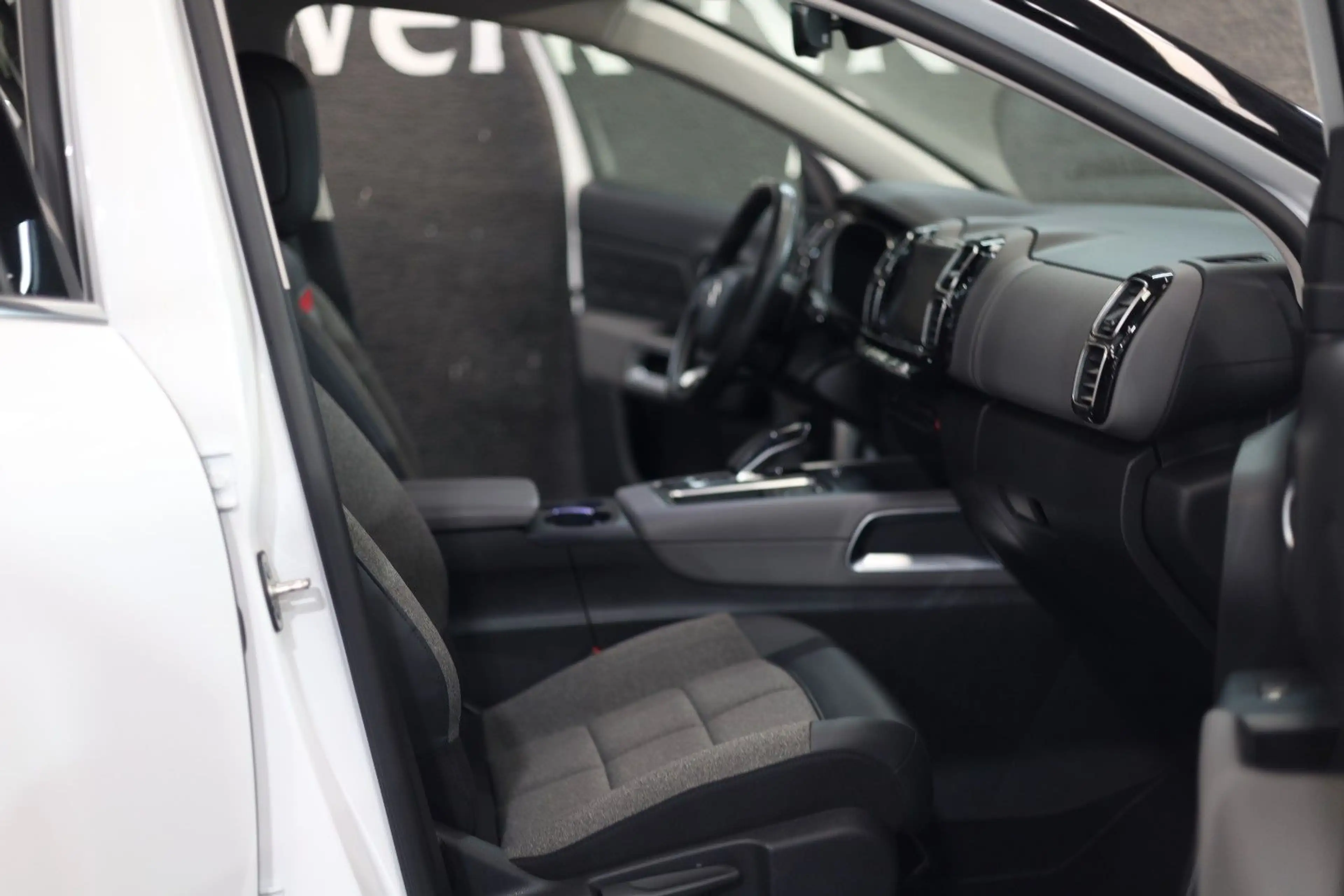 Citroen C5 Aircross Feel Pack Hybrid*Kamera — photo 4