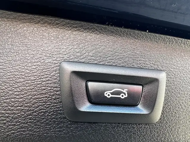 BMW X3 view 21