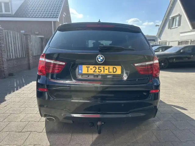 BMW X3 view 10