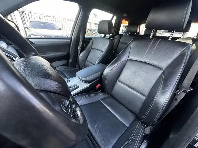 BMW X3 view 8