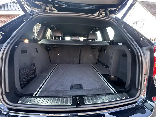 BMW X3 view 6