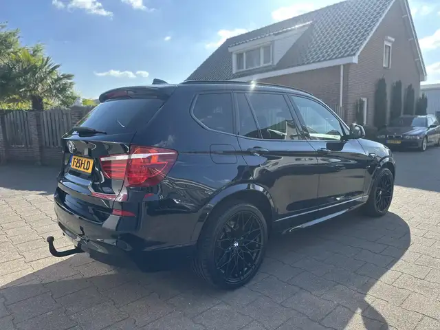 BMW X3 view 13
