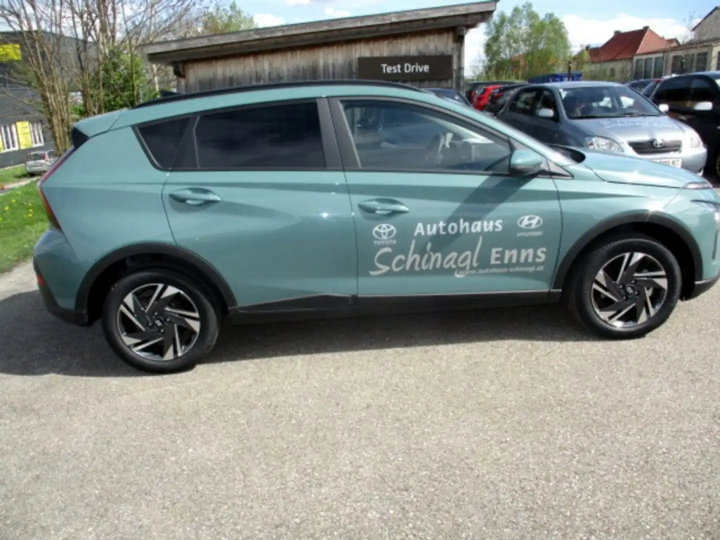 Hyundai BAYON i-Line Plus 1,2 MPI y1bp1 Grün - 2
