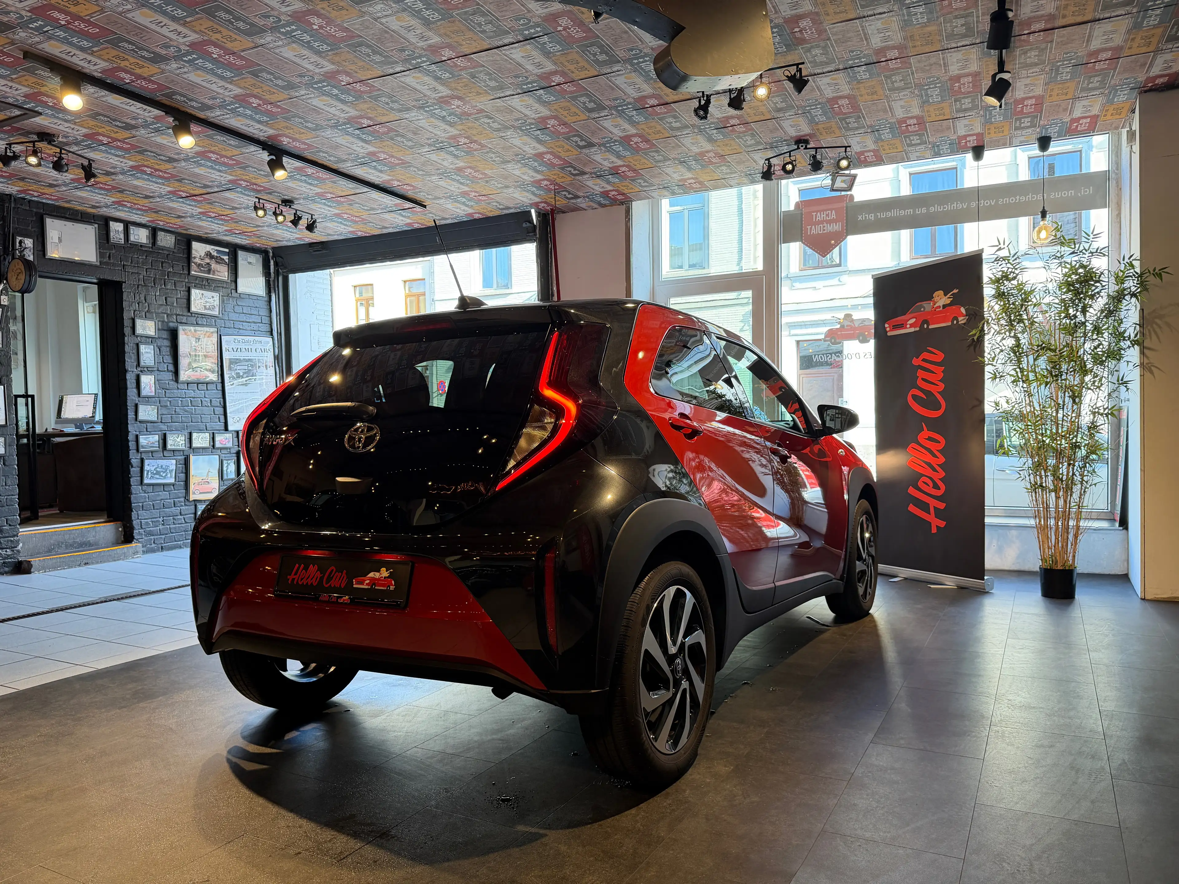 Toyota Aygo X * BOITE AUTO * JANTES 17 * SIEGES CHAUFFANTS * GARANTIE TOYOTA — photo 11