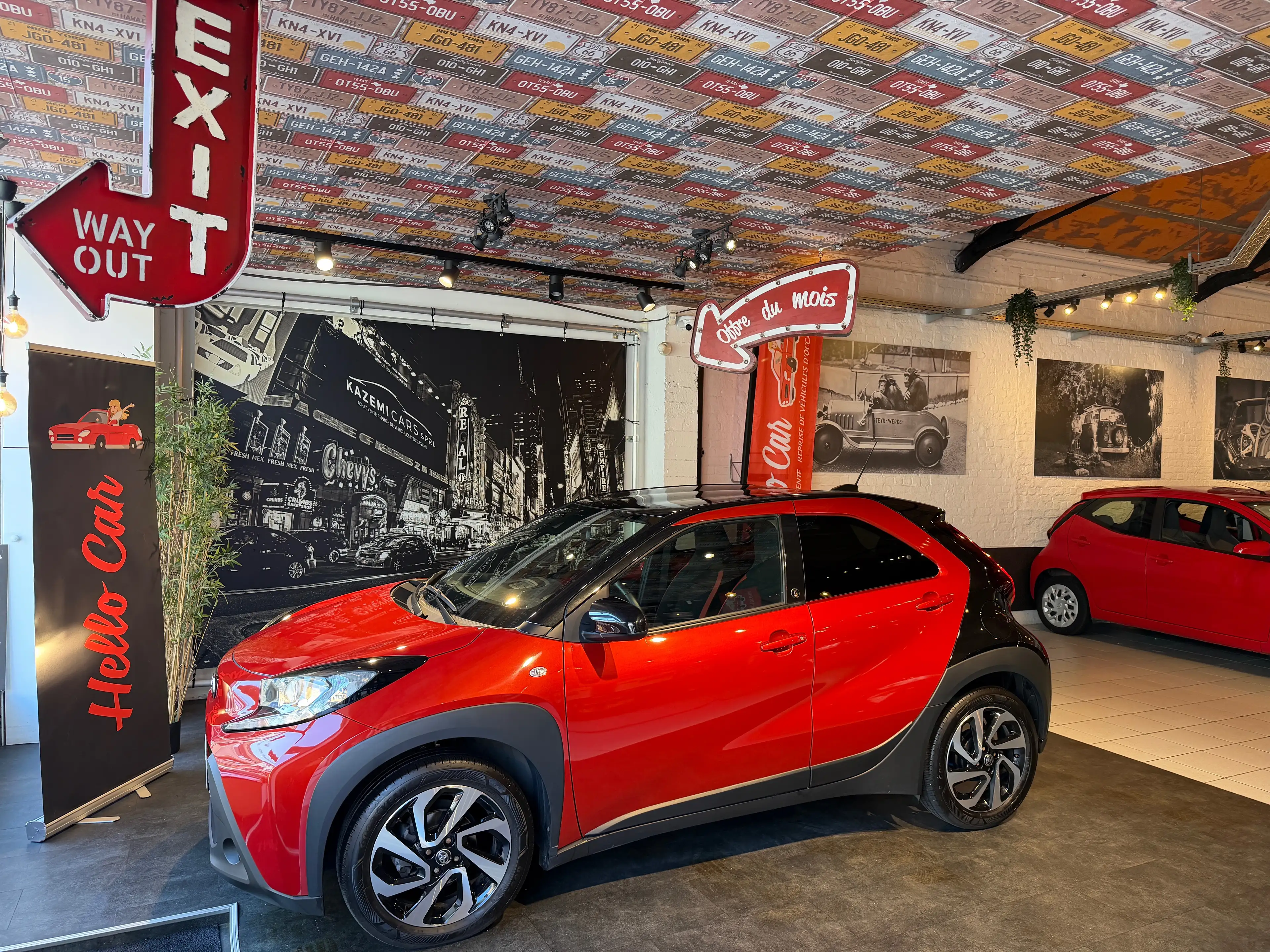 Toyota Aygo X * BOITE AUTO * JANTES 17 * SIEGES CHAUFFANTS * GARANTIE TOYOTA