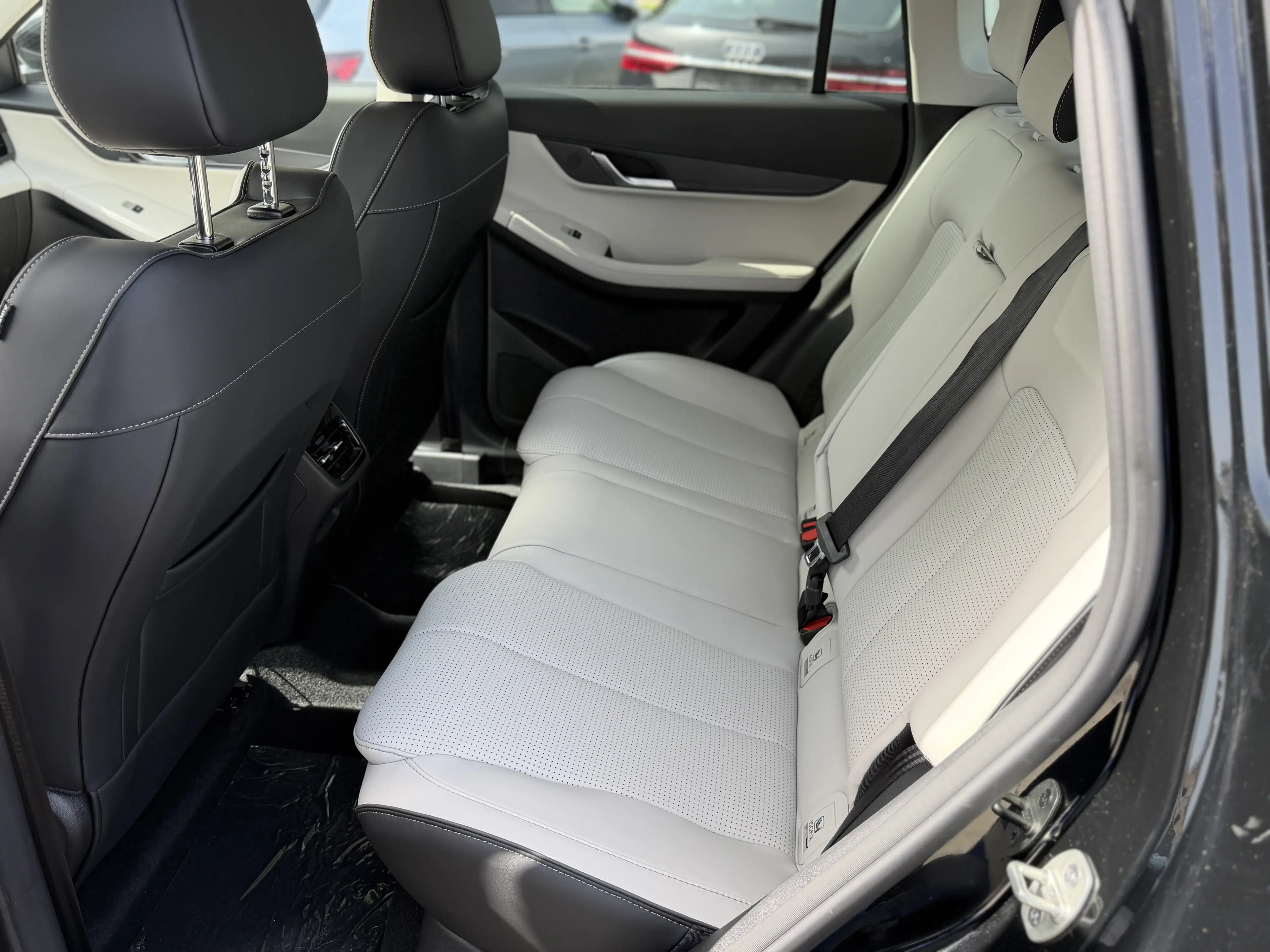 Jaecoo J5 — photo 12