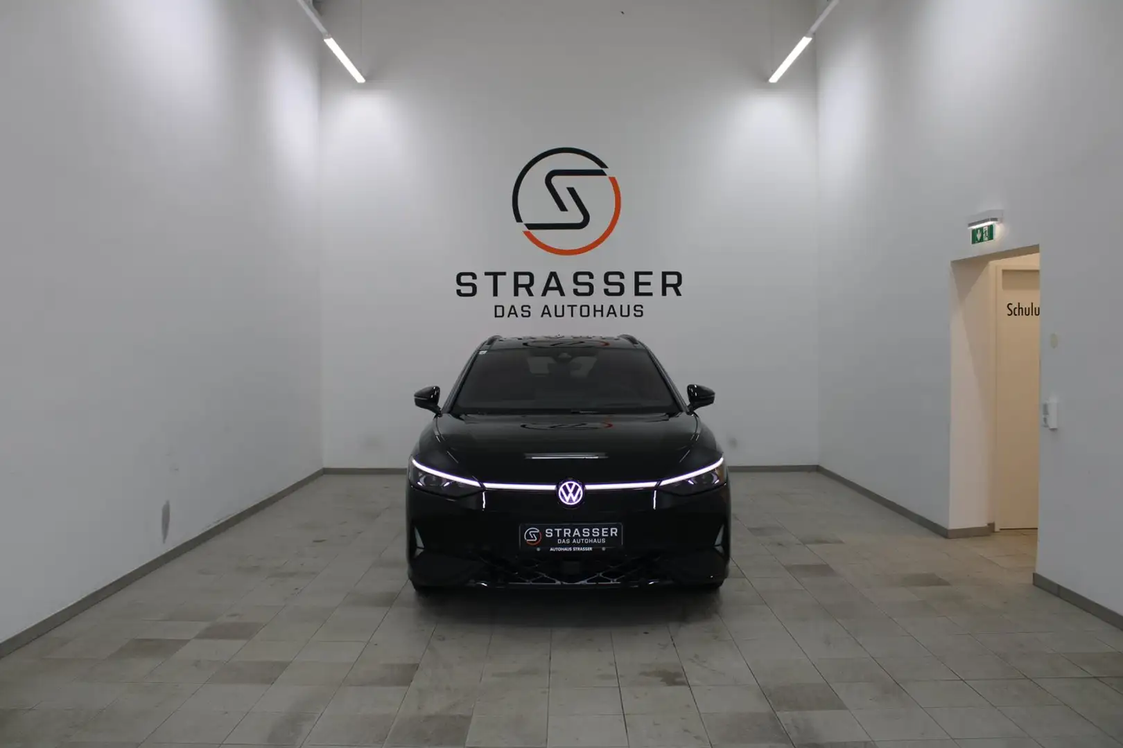 Volkswagen ID.7 Tourer GTX 4MOTION 250 kW Business Schwarz - 2