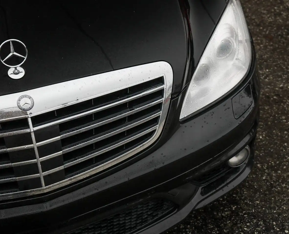 Mercedes-Benz S-Class снимка Mercedes-Benz S-Class