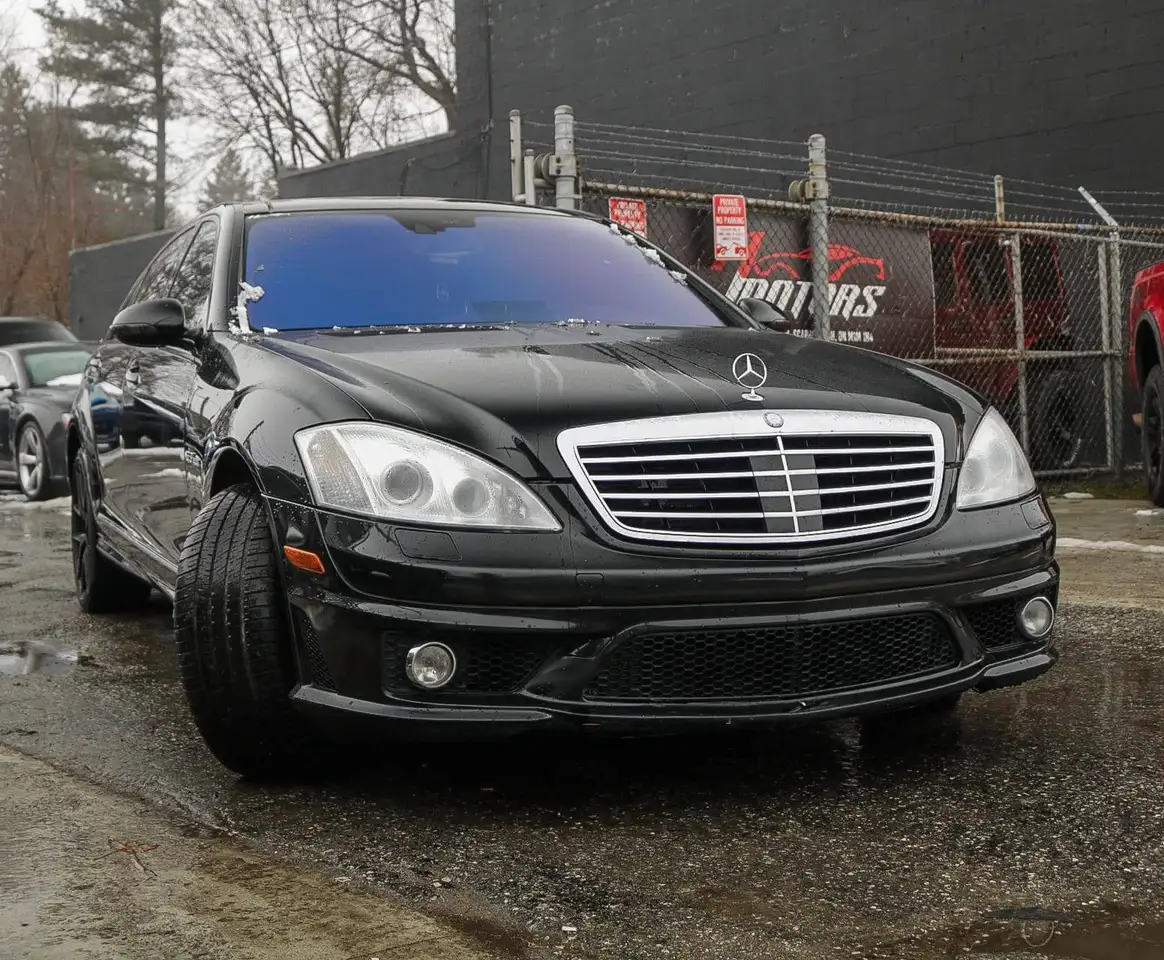 Mercedes-Benz S-Class снимка Mercedes-Benz S-Class