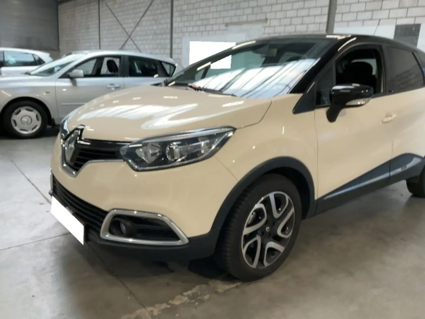 Renault Captur 1.5 DCI 90CH STOP\u0026START ENERGY INTENS ECO² EURO6 2016 Blanc - 2