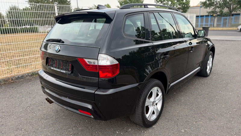 BMW X3 2.5 Si M-Sport Autom./Navi/Panorama/Leder/AHK — photo 3