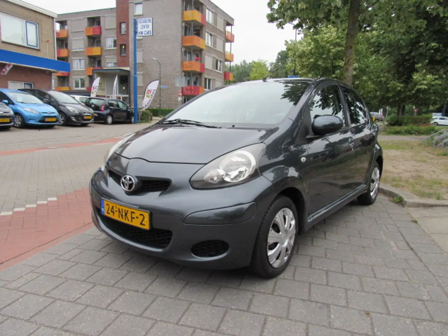 Toyota Aygo 1.0 12V VVT-I 5DRS Airco/Cruise etc Szary - 1