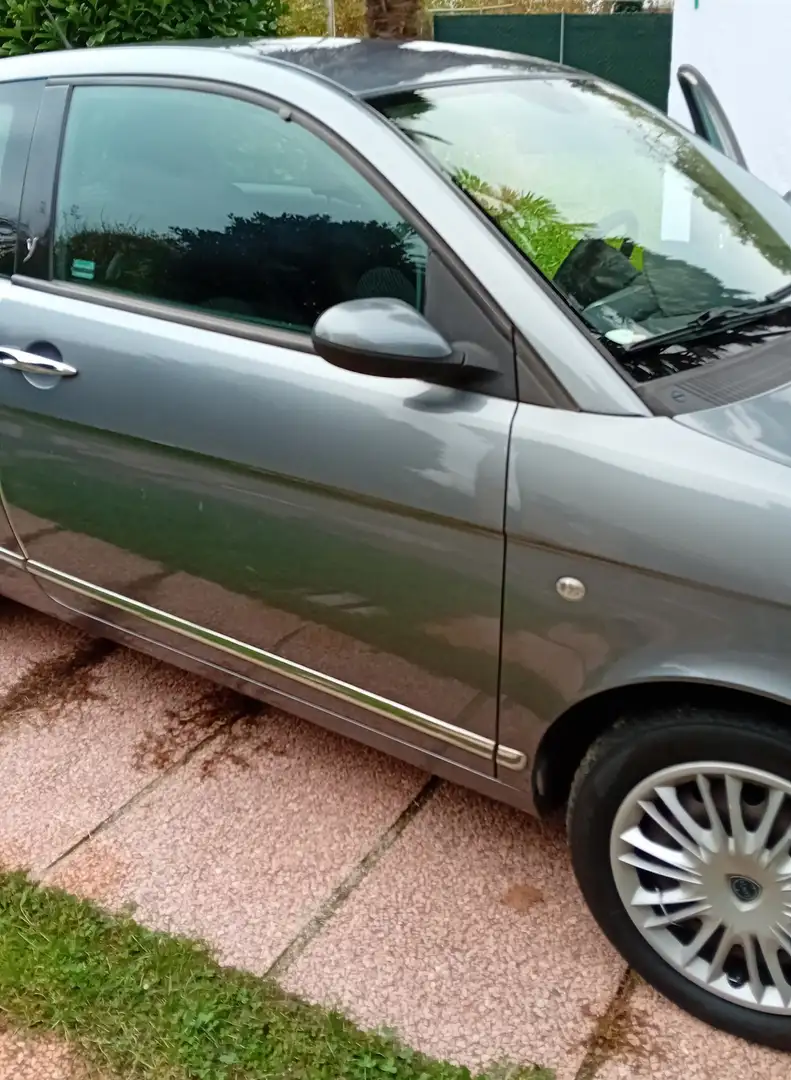 Lancia Ypsilon Ypsilon 1.2 8v Argento Grigio - 2