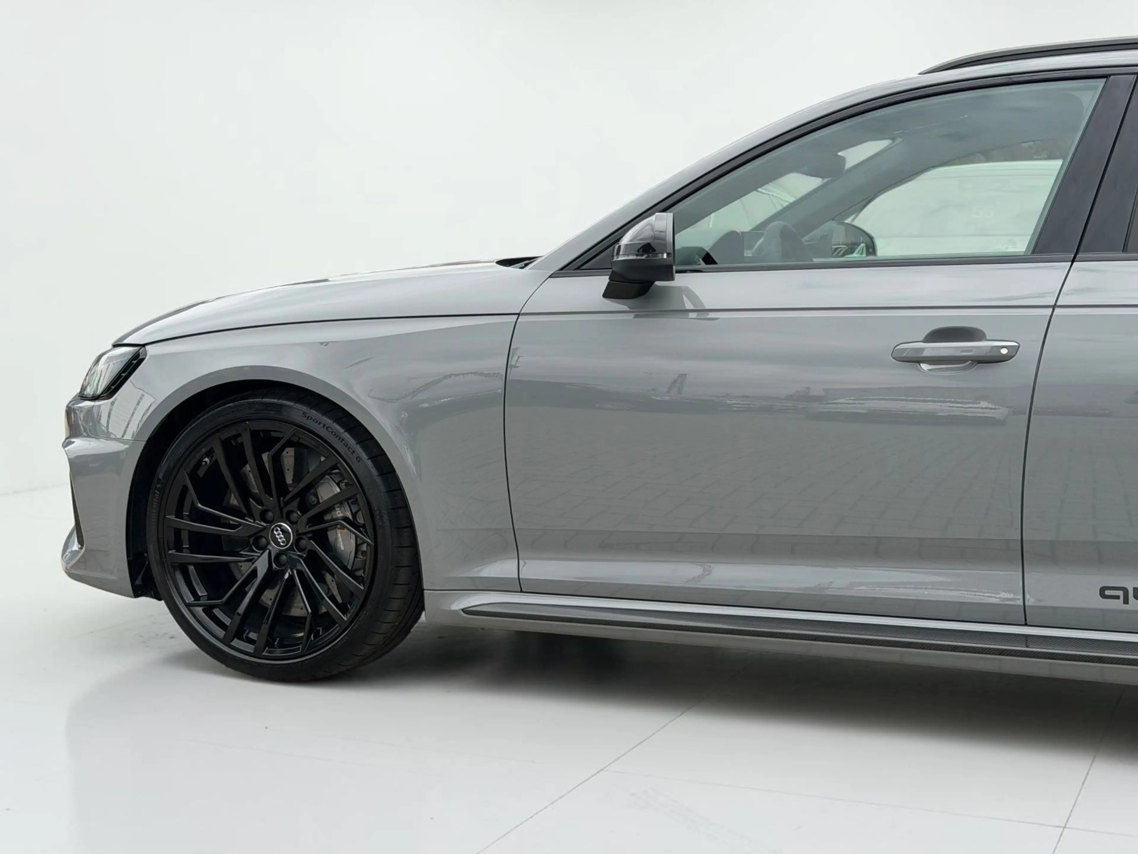 Audi RS4 Avant CARBON*KERAMIK*B&O*HUD*VOLLVOLLVOLL — photo 14