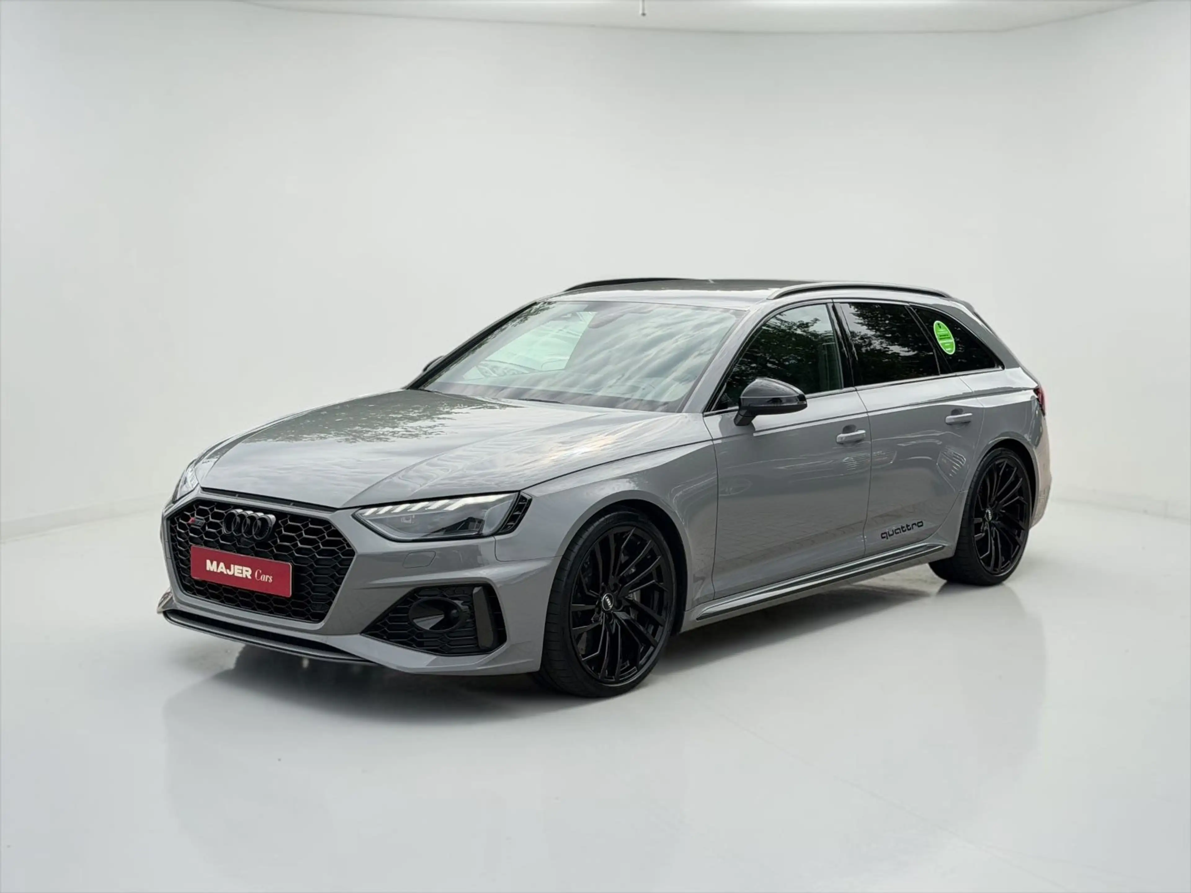 Audi RS4 Avant CARBON*KERAMIK*B&O*HUD*VOLLVOLLVOLL