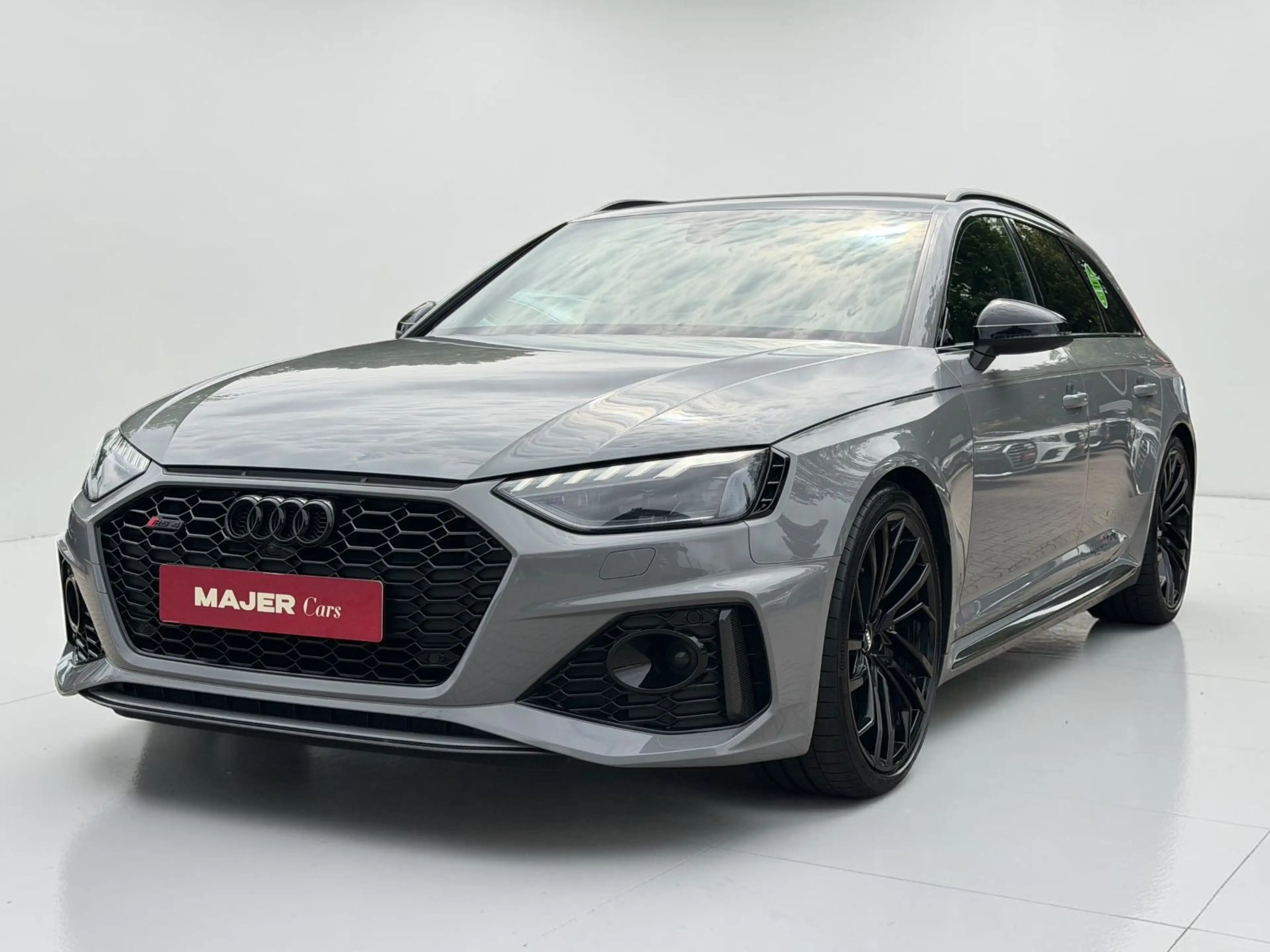 Audi RS4 Avant CARBON*KERAMIK*B&O*HUD*VOLLVOLLVOLL — photo 2