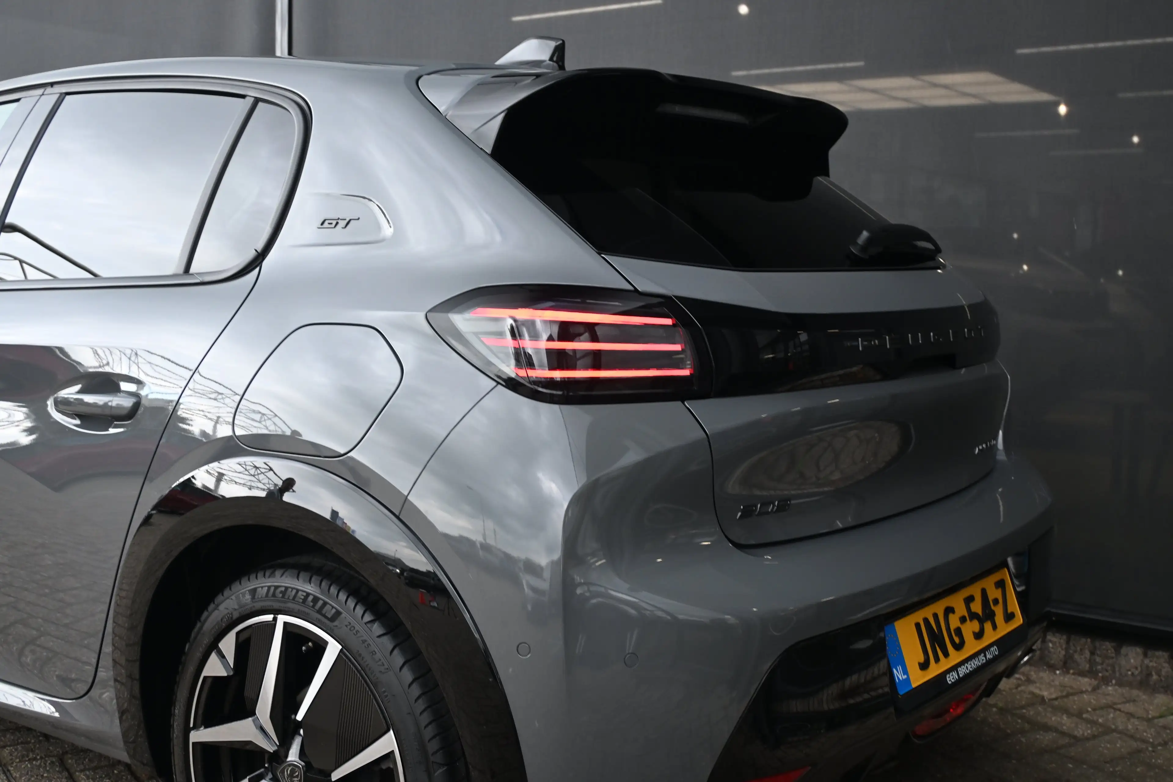Peugeot 208 1.2 Hybrid 110 e-DCS6 GT tot 8 Jaar Garantie! | Na — photo 33