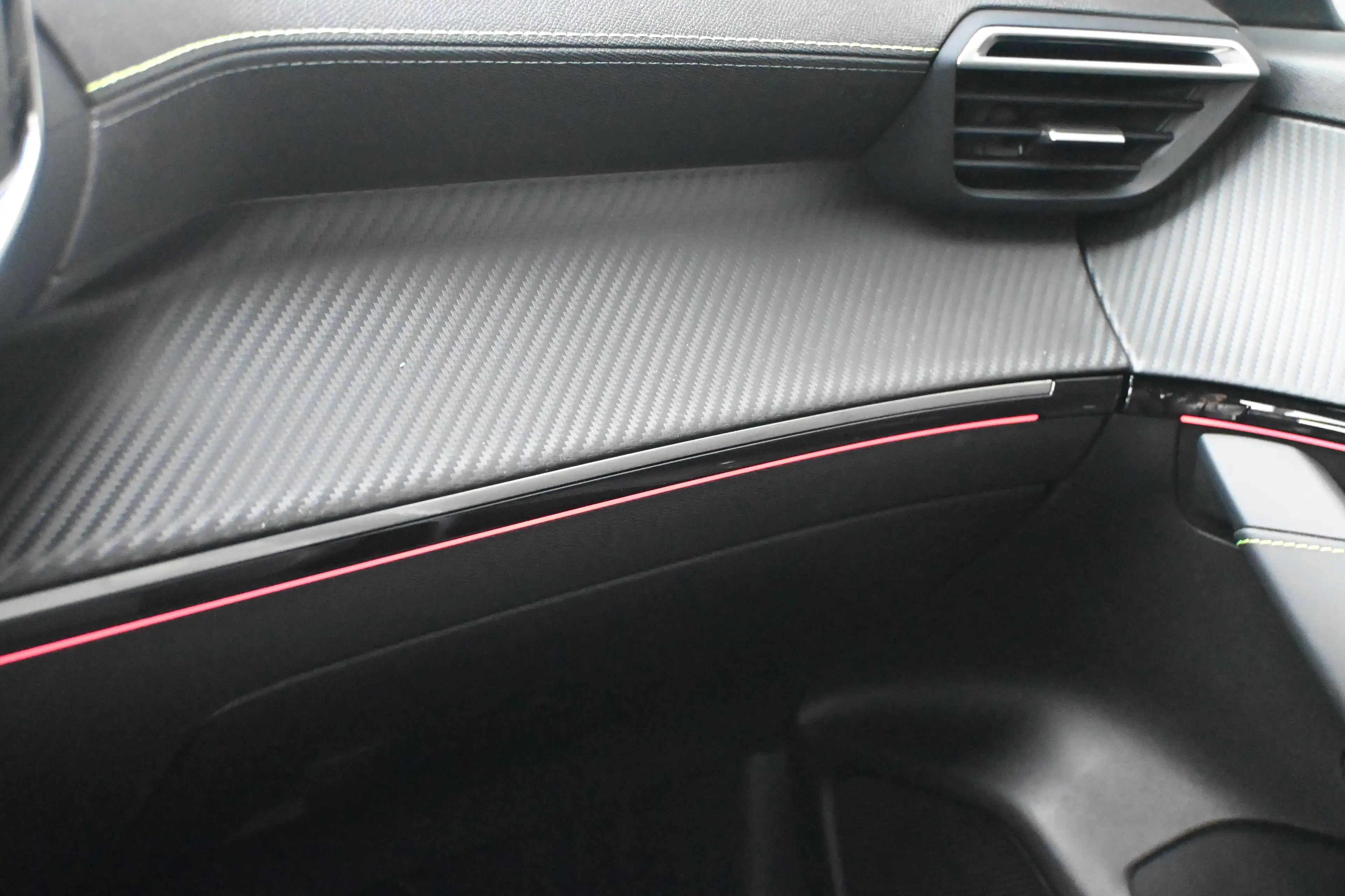 Peugeot 208 1.2 Hybrid 110 e-DCS6 GT tot 8 Jaar Garantie! | Na — photo 28