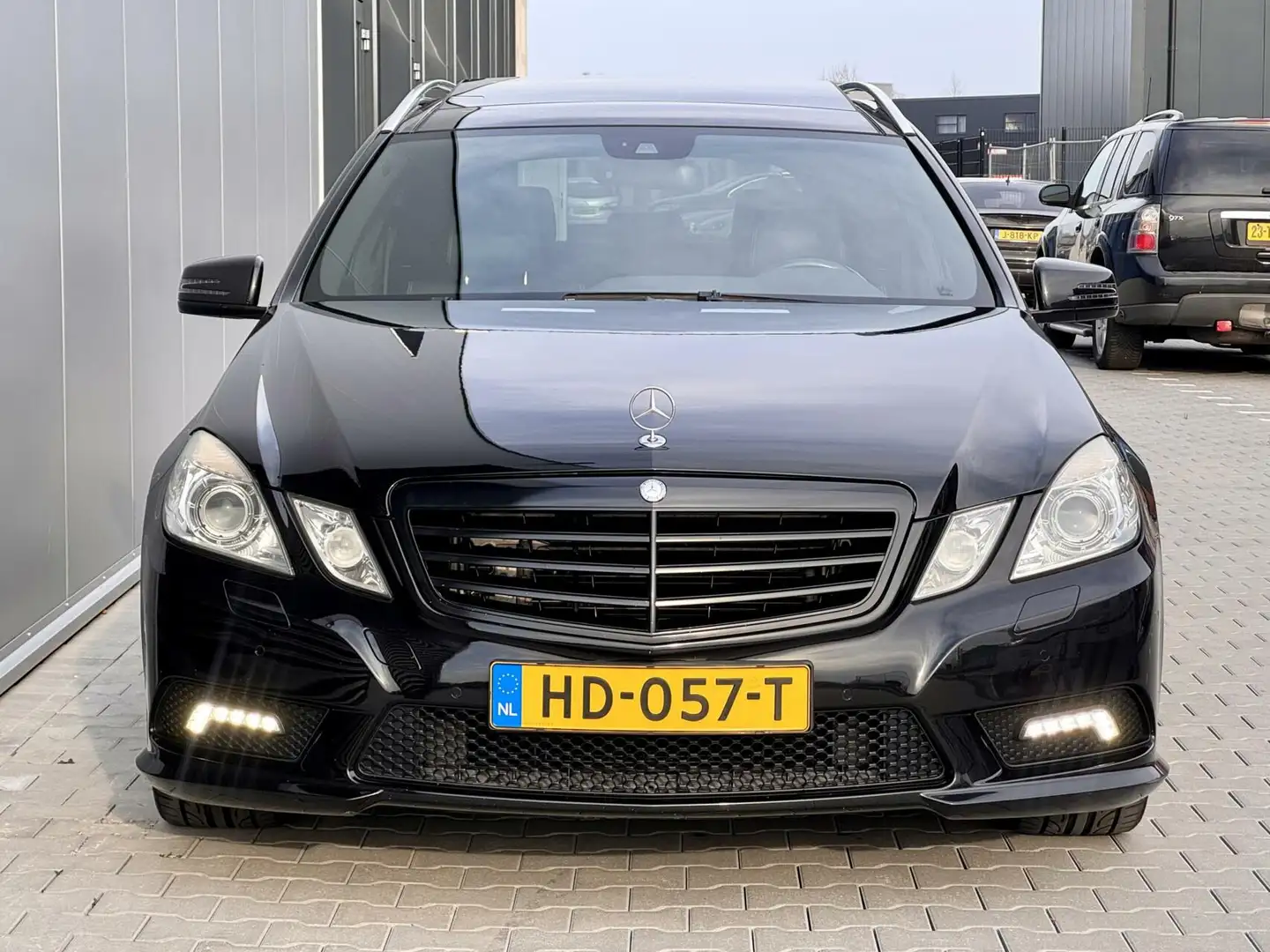 Mercedes-Benz E 350 Estate CGI Avantgarde | AMG Pakket | Zwart - 2