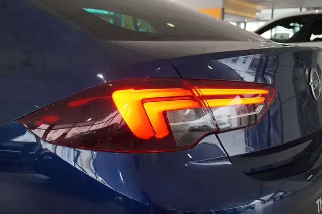 Opel Insignia view 10
