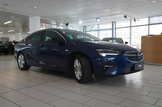 Opel Insignia view 6