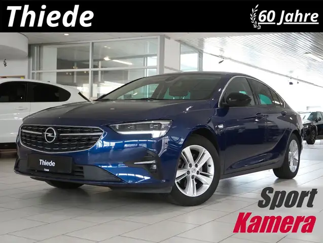 Opel Insignia main image