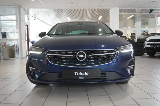 Opel Insignia view 5