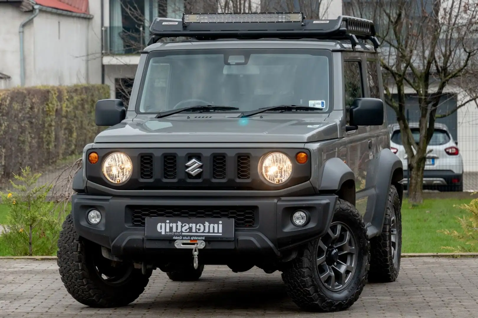 Suzuki Jimny Comfort AllGrip NFZ TEMPOMAT.WINDE.SHZ.AHK Grau - 1