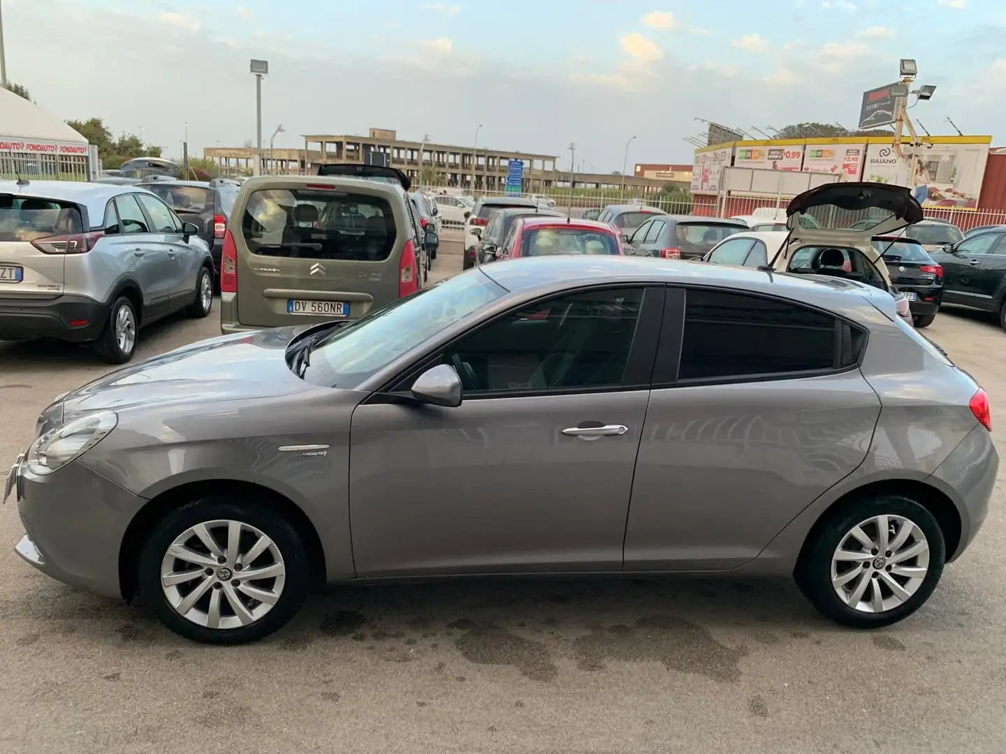 Alfa Romeo Giulietta 1.6 jtdm 120cv Grigio - 2