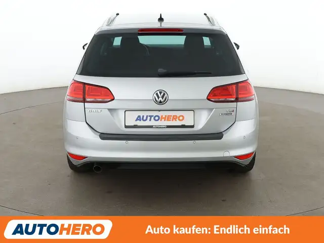 Volkswagen Golf view 5