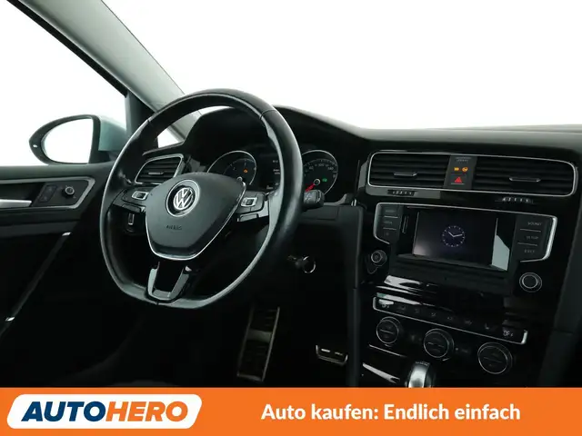 Volkswagen Golf view 13