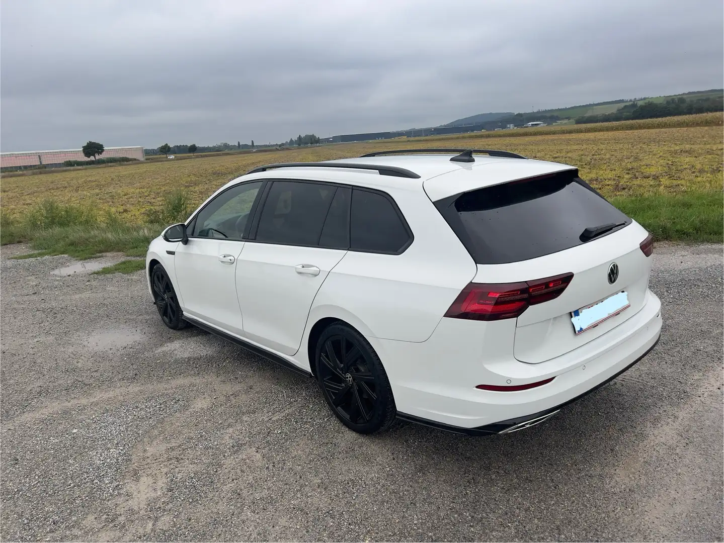 Volkswagen Golf Variant 2,0TDI RLine DSG IQ Light Anhängek Head up Displa - 2