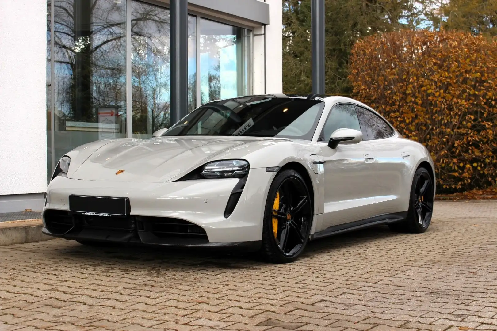 Porsche Taycan Turbo S/ PANORAMA/ PCM/ MATRIX-LED/ 1.HD Grau - 1
