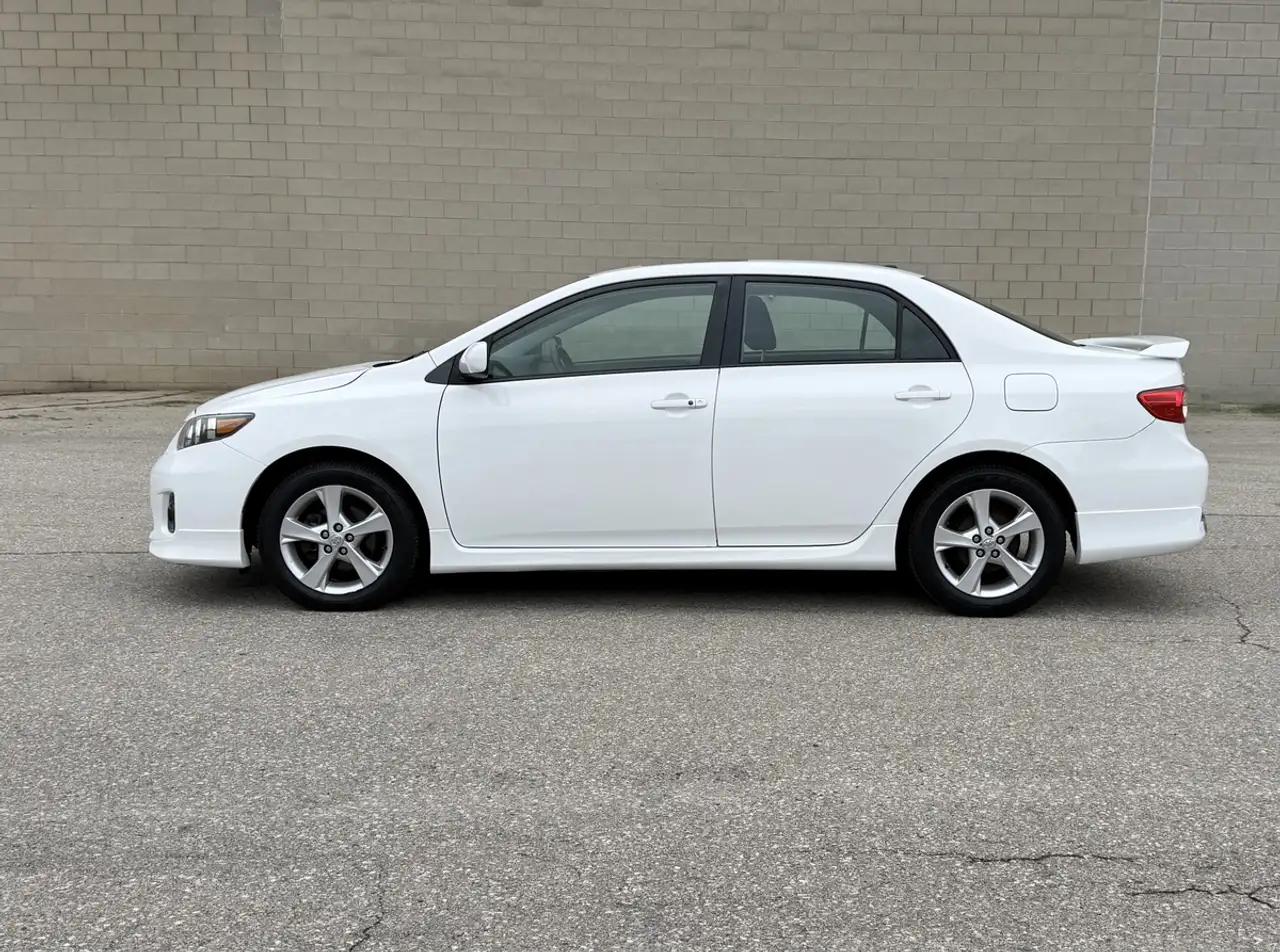 Toyota Corolla photo Toyota Corolla