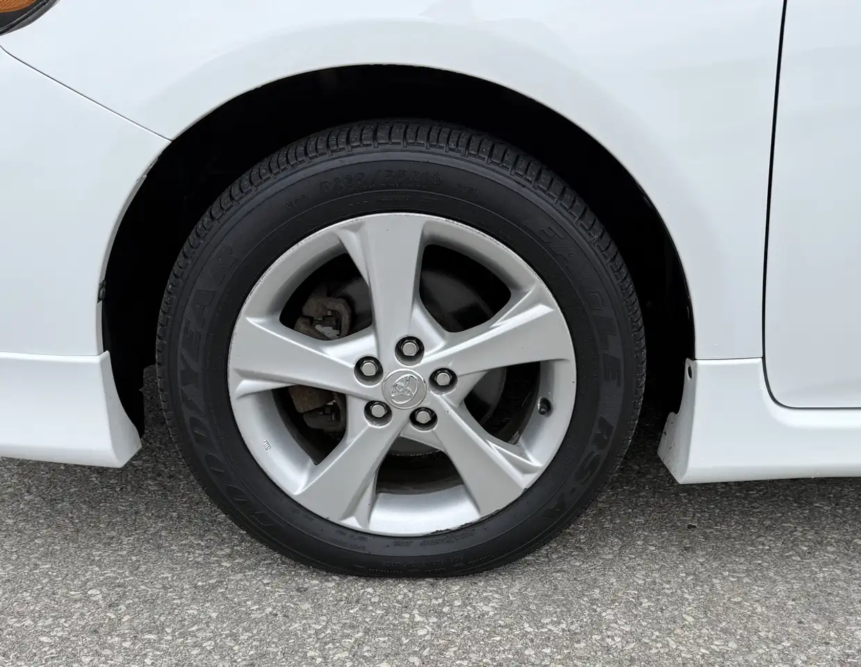 Toyota Corolla photo Toyota Corolla