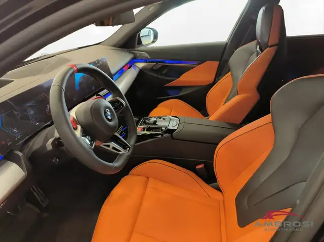 BMW M5 view 12