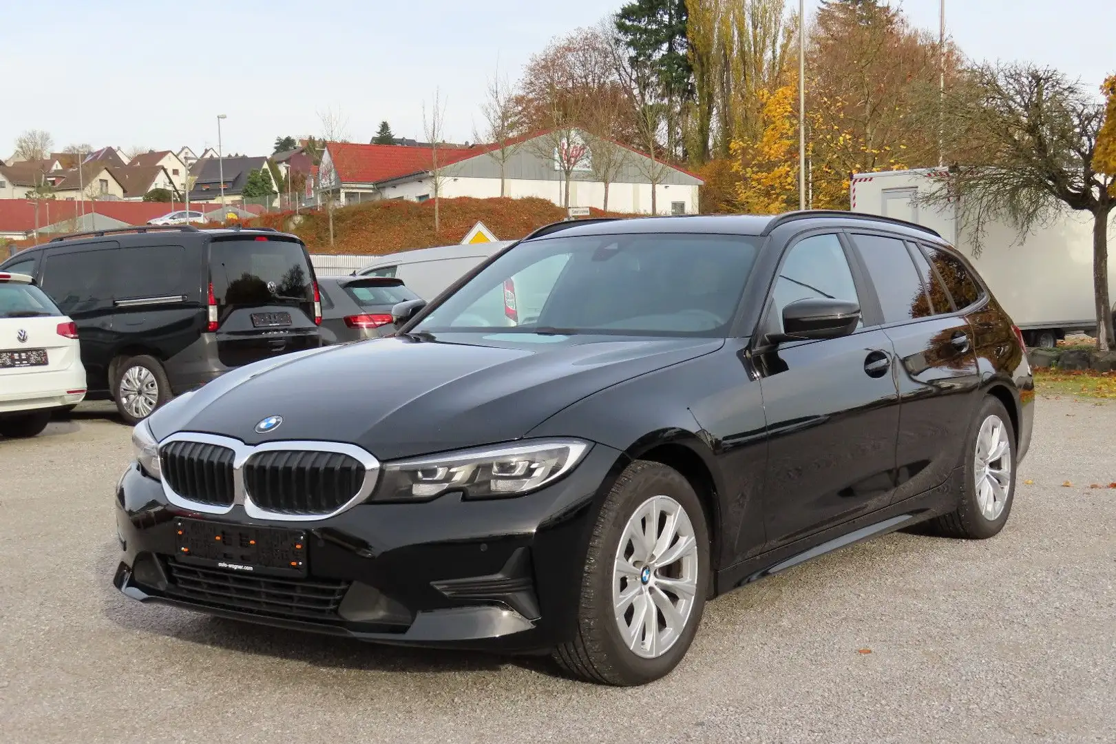 BMW 318 d Leder Sportsitze Navi CarPlay CockpitDigit Schwarz - 1