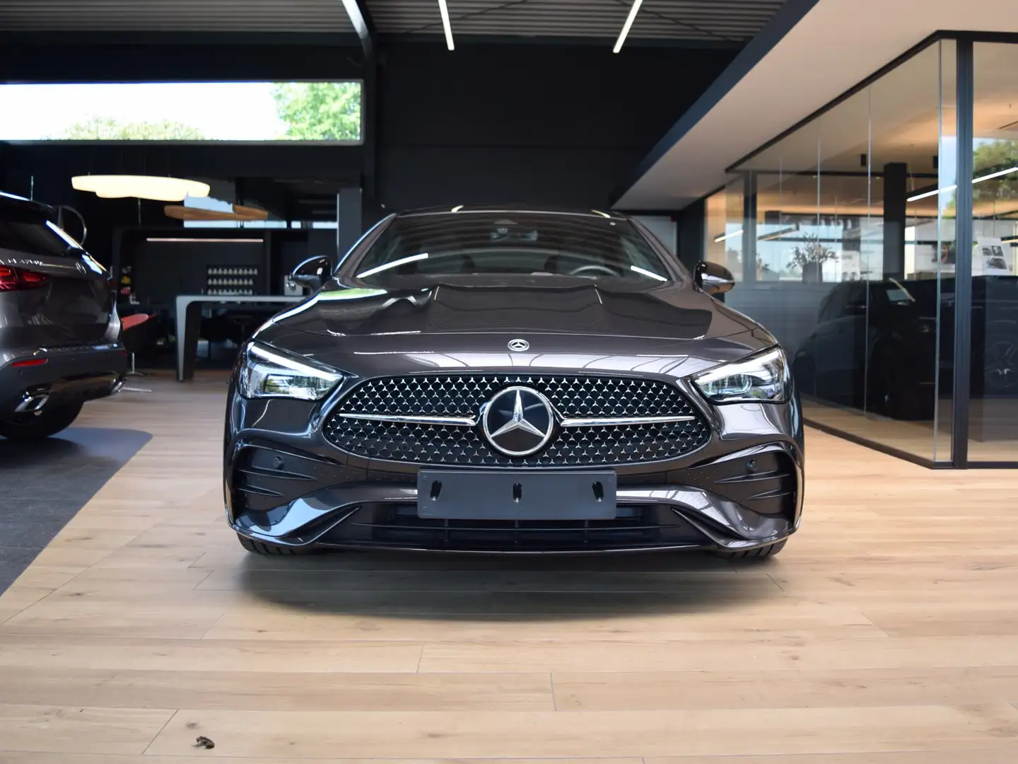 Mercedes-Benz CLE 200 CLE 200 Coupe AMG NIGHTPAKKET PANO 20" BURMESTER Gris - 2